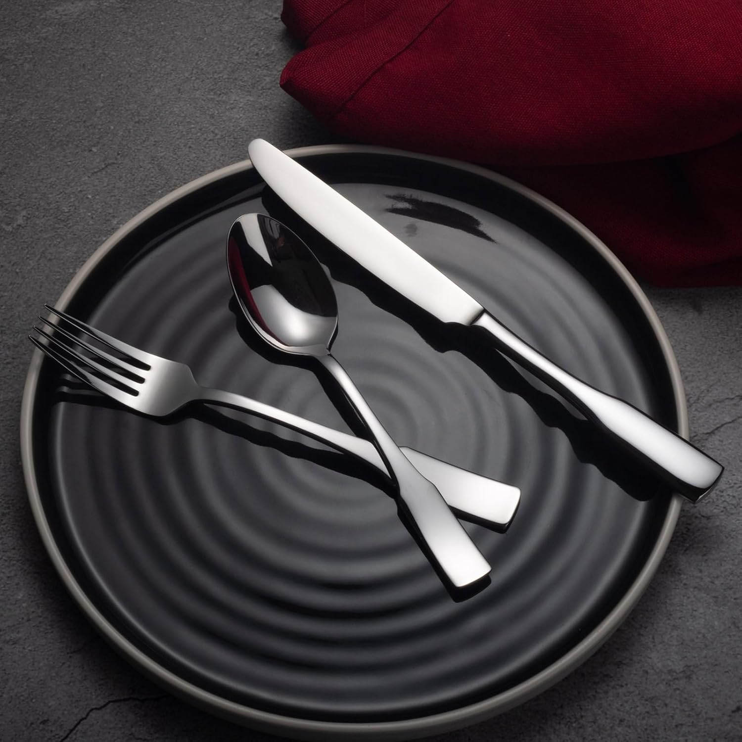 Alata Kate 40-Piece Silverware Set,Service for 8,Stainless Steel Flatware Set,Mirror Polished Cutlery Set,Dishwasher Safe - Image 3